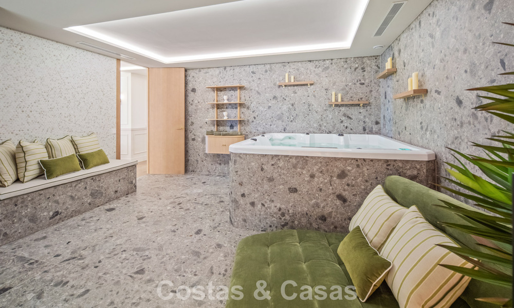 Penthouse duplex exclusif avec vue panoramique sur la mer à vendre à Nueva Andalucía, Marbella 803083