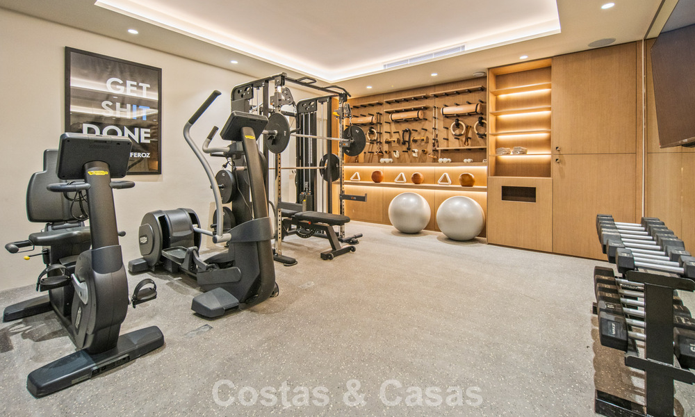 Penthouse duplex exclusif avec vue panoramique sur la mer à vendre à Nueva Andalucía, Marbella 803096