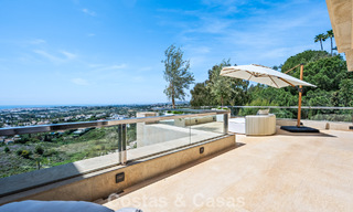 Penthouse duplex exclusif avec vue panoramique sur la mer à vendre à Nueva Andalucía, Marbella 803101 