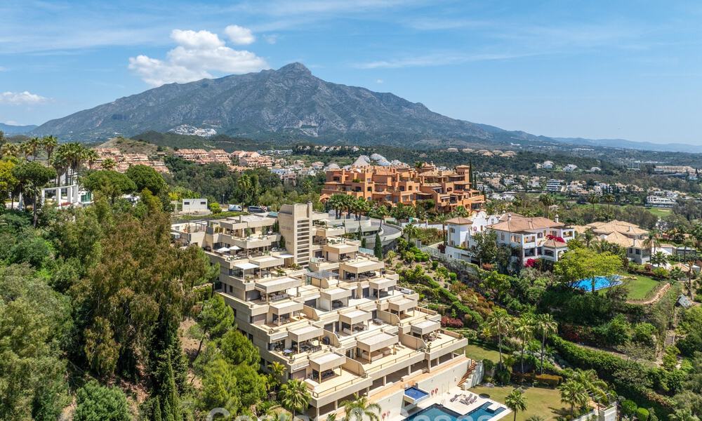 Penthouse duplex exclusif avec vue panoramique sur la mer à vendre à Nueva Andalucía, Marbella 803120
