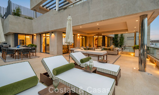 Penthouse duplex exclusif avec vue panoramique sur la mer à vendre à Nueva Andalucía, Marbella 803123 