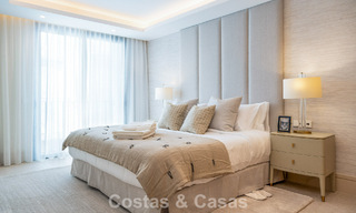 Appartement de luxe à vendre avec vue directe sur le port, en première ligne à Puerto Banús, Marbella 803188 