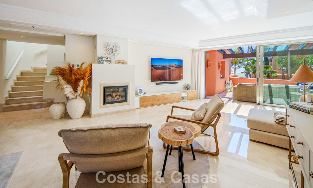 Superbe penthouse duplex à vendre dans une résidence en bord de mer à Los Monteros, Marbella Est 803228