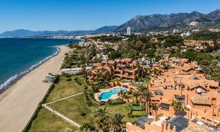 Superbe penthouse duplex à vendre dans une résidence en bord de mer à Los Monteros, Marbella Est 803253 