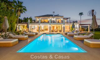 Villa méditerranéenne de luxe à vendre, en première ligne de golf, dans une prestigieuse résidence à Nueva Andalucía, Marbella 803264 