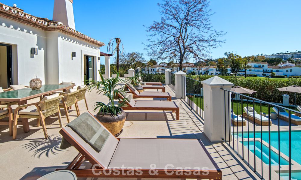 Villa méditerranéenne de luxe à vendre, en première ligne de golf, dans une prestigieuse résidence à Nueva Andalucía, Marbella 803282