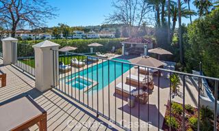 Villa méditerranéenne de luxe à vendre, en première ligne de golf, dans une prestigieuse résidence à Nueva Andalucía, Marbella 803283 