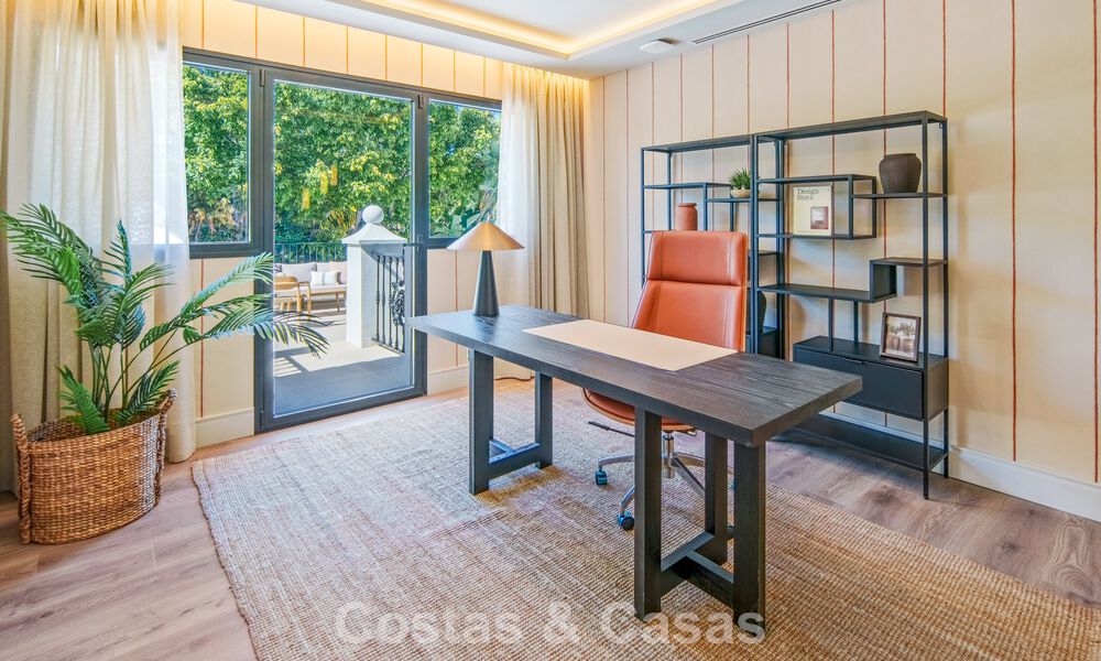 Villa méditerranéenne de luxe à vendre, en première ligne de golf, dans une prestigieuse résidence à Nueva Andalucía, Marbella 803288