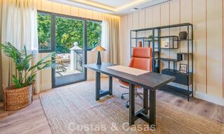 Villa méditerranéenne de luxe à vendre, en première ligne de golf, dans une prestigieuse résidence à Nueva Andalucía, Marbella 803288 