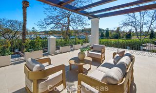 Villa méditerranéenne de luxe à vendre, en première ligne de golf, dans une prestigieuse résidence à Nueva Andalucía, Marbella 803292 