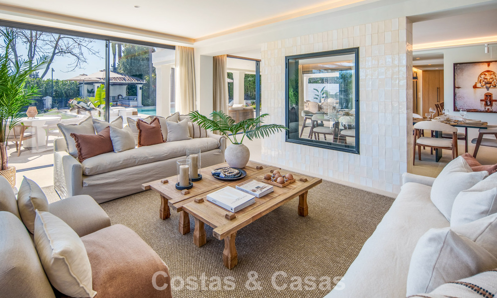 Villa méditerranéenne de luxe à vendre, en première ligne de golf, dans une prestigieuse résidence à Nueva Andalucía, Marbella 803299