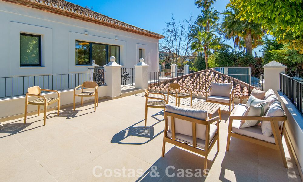 Villa méditerranéenne de luxe à vendre, en première ligne de golf, dans une prestigieuse résidence à Nueva Andalucía, Marbella 803316