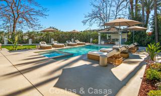 Villa méditerranéenne de luxe à vendre, en première ligne de golf, dans une prestigieuse résidence à Nueva Andalucía, Marbella 803324 