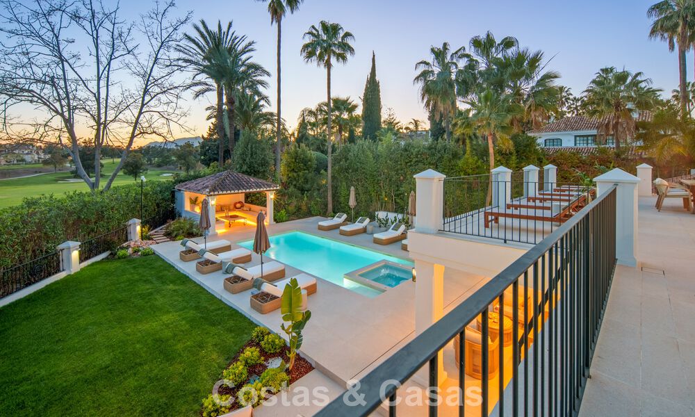 Villa méditerranéenne de luxe à vendre, en première ligne de golf, dans une prestigieuse résidence à Nueva Andalucía, Marbella 803342