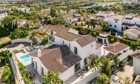 Villa de luxe espagnole contemporaine avec vue panoramique sur la mer à vendre à Marbella - Benahavís 803347