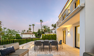 Élégante villa de luxe à l’architecture méditerranéenne à vendre dans la Vallée du Golf de Nueva Andalucía, Marbella 803409 