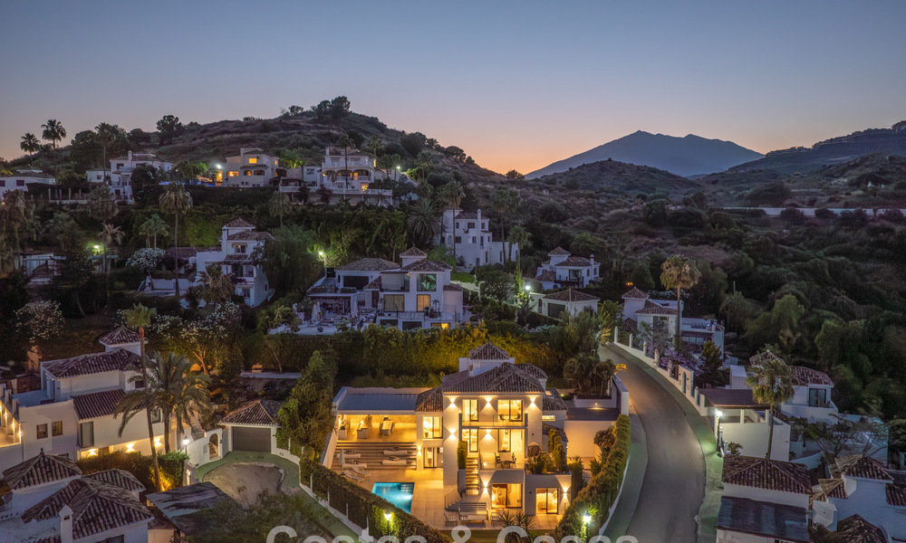 Élégante villa de luxe à l’architecture méditerranéenne à vendre dans la Vallée du Golf de Nueva Andalucía, Marbella 803413