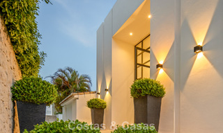 Élégante villa de luxe à l’architecture méditerranéenne à vendre dans la Vallée du Golf de Nueva Andalucía, Marbella 803416 