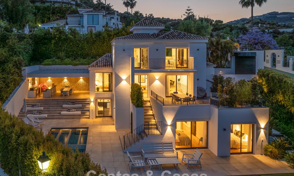 Élégante villa de luxe à l’architecture méditerranéenne à vendre dans la Vallée du Golf de Nueva Andalucía, Marbella 803417