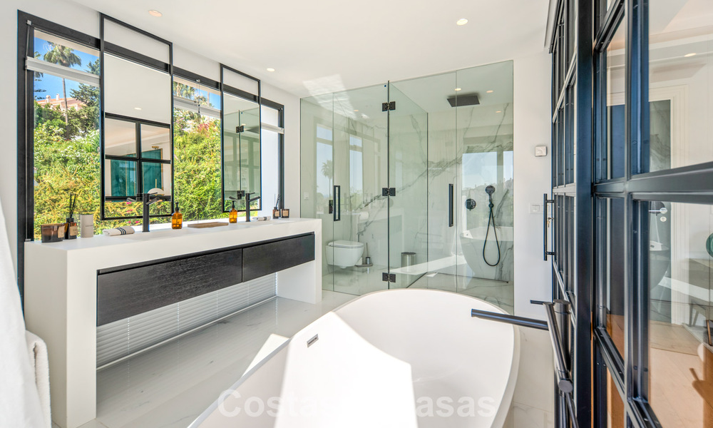 Élégante villa de luxe à l’architecture méditerranéenne à vendre dans la Vallée du Golf de Nueva Andalucía, Marbella 803436