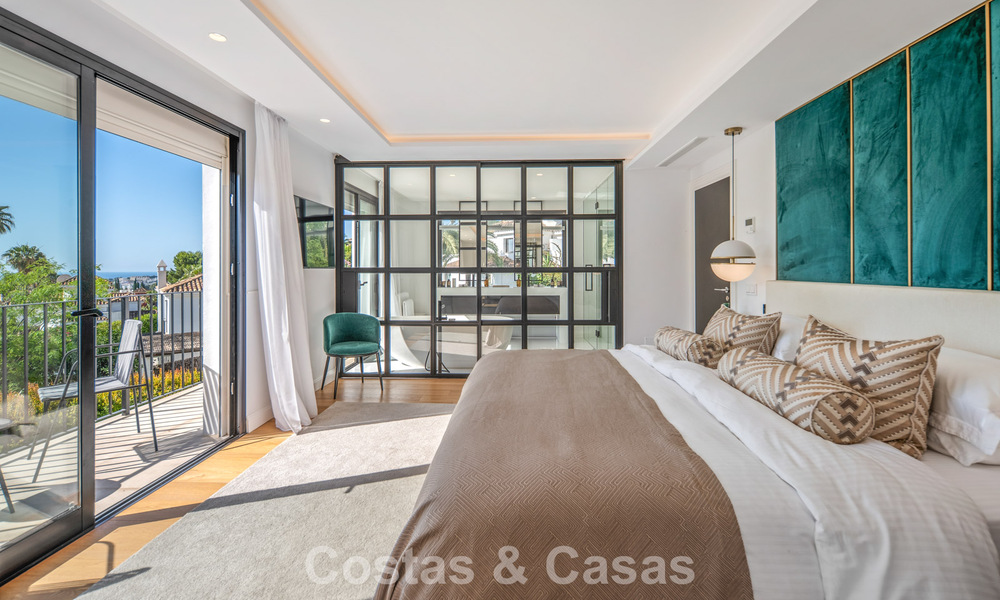 Élégante villa de luxe à l’architecture méditerranéenne à vendre dans la Vallée du Golf de Nueva Andalucía, Marbella 803439