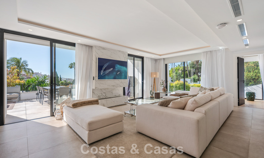 Élégante villa de luxe à l’architecture méditerranéenne à vendre dans la Vallée du Golf de Nueva Andalucía, Marbella 803440