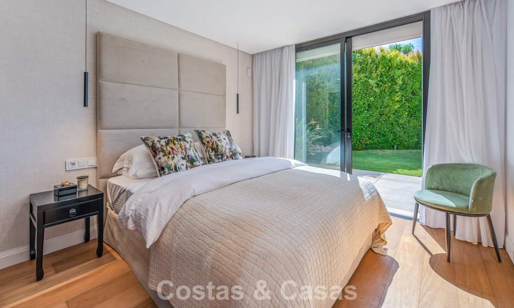 Élégante villa de luxe à l’architecture méditerranéenne à vendre dans la Vallée du Golf de Nueva Andalucía, Marbella 803454