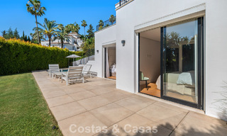 Élégante villa de luxe à l’architecture méditerranéenne à vendre dans la Vallée du Golf de Nueva Andalucía, Marbella 803457 