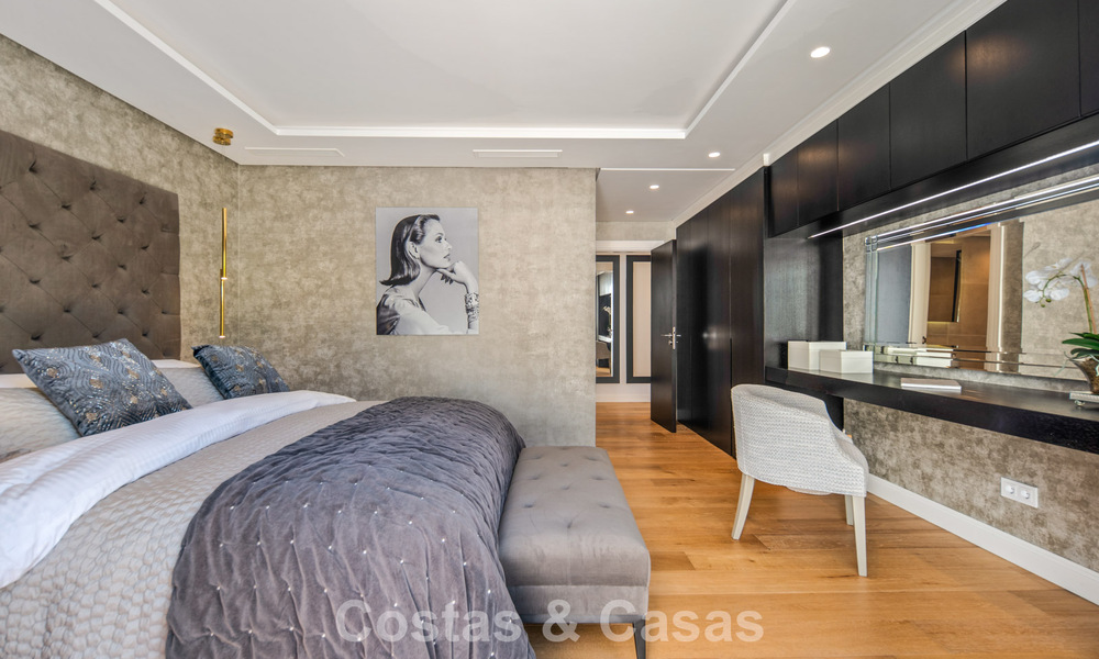 Élégante villa de luxe à l’architecture méditerranéenne à vendre dans la Vallée du Golf de Nueva Andalucía, Marbella 803458