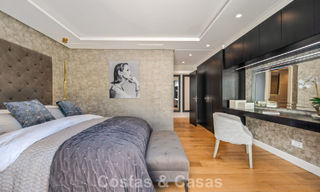 Élégante villa de luxe à l’architecture méditerranéenne à vendre dans la Vallée du Golf de Nueva Andalucía, Marbella 803458 