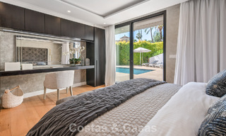Élégante villa de luxe à l’architecture méditerranéenne à vendre dans la Vallée du Golf de Nueva Andalucía, Marbella 803460 