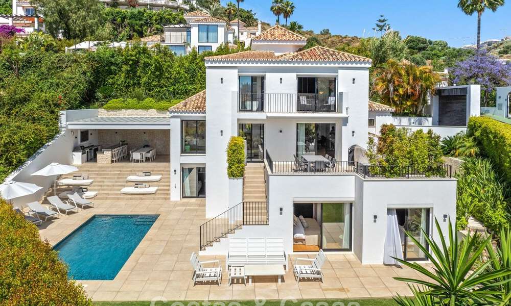 Élégante villa de luxe à l’architecture méditerranéenne à vendre dans la Vallée du Golf de Nueva Andalucía, Marbella 803469