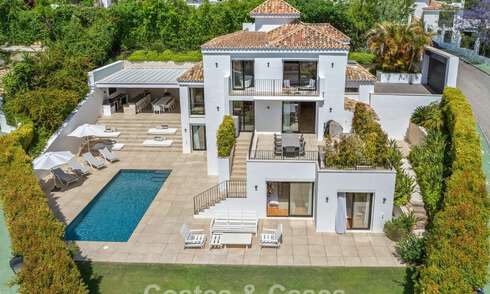 Élégante villa de luxe à l’architecture méditerranéenne à vendre dans la Vallée du Golf de Nueva Andalucía, Marbella 803470