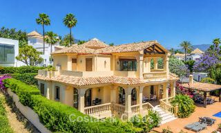 Spacieuse villa avec vue sur la mer et un fantastique potentiel de rénovation à vendre à La Quinta, Marbella - Benahavís 803473 