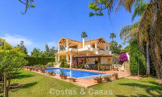 Spacieuse villa avec vue sur la mer et un fantastique potentiel de rénovation à vendre à La Quinta, Marbella - Benahavís 803476 