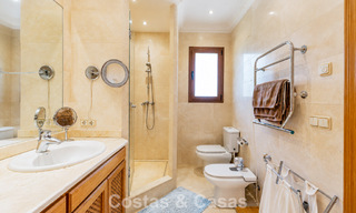 Spacieuse villa avec vue sur la mer et un fantastique potentiel de rénovation à vendre à La Quinta, Marbella - Benahavís 803492 