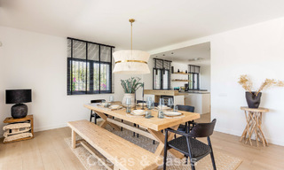 Villa de luxe de plain-pied avec architecture espagnole et accès direct au parcours de golf à vendre à Marbella - Benahavís 803511 