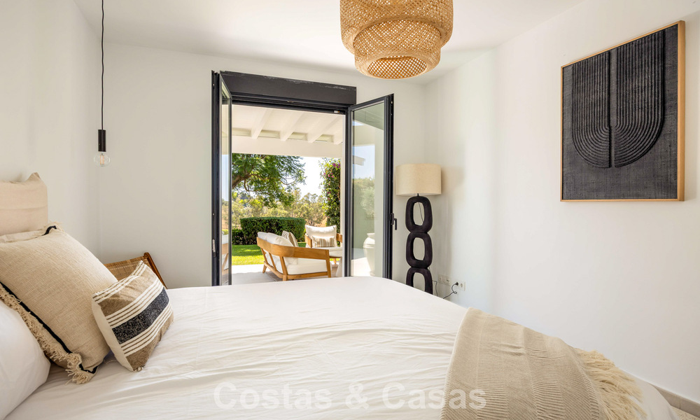 Villa de luxe de plain-pied avec architecture espagnole et accès direct au parcours de golf à vendre à Marbella - Benahavís 803537