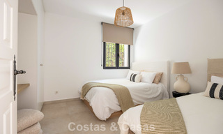 Villa de luxe de plain-pied avec architecture espagnole et accès direct au parcours de golf à vendre à Marbella - Benahavís 803539 