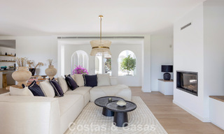Villa de luxe de plain-pied avec architecture espagnole et accès direct au parcours de golf à vendre à Marbella - Benahavís 803550 
