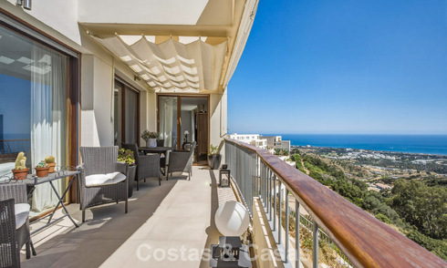 Appartement prêt à vivre avec vue panoramique sur la mer à vendre à l’est du centre de Marbella 803553