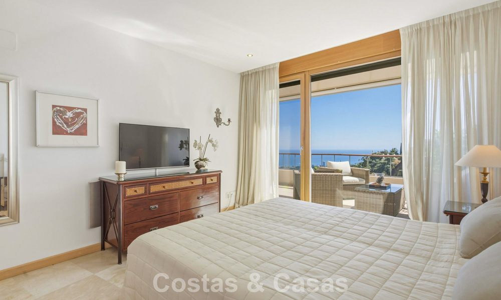Appartement prêt à vivre avec vue panoramique sur la mer à vendre à l’est du centre de Marbella 803556