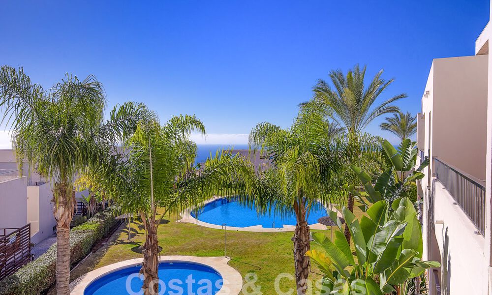 Appartement prêt à vivre avec vue panoramique sur la mer à vendre à l’est du centre de Marbella 803665