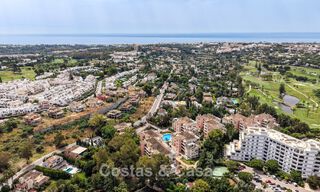 Spacieux appartement avec une grande terrasse à vendre à quelques pas des commodités à Aloha, Nueva Andalucía, Marbella 803621 