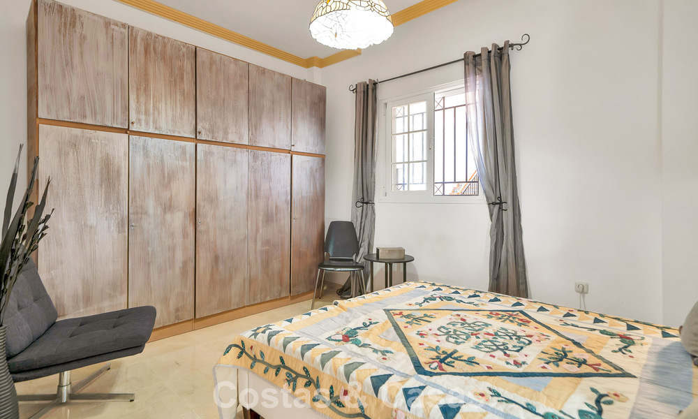 Spacieux appartement avec une grande terrasse à vendre à quelques pas des commodités à Aloha, Nueva Andalucía, Marbella 803632