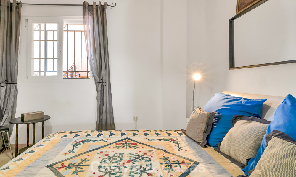 Spacieux appartement avec une grande terrasse à vendre à quelques pas des commodités à Aloha, Nueva Andalucía, Marbella 803633