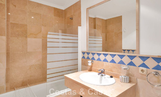 Spacieux appartement avec une grande terrasse à vendre à quelques pas des commodités à Aloha, Nueva Andalucía, Marbella 803637 