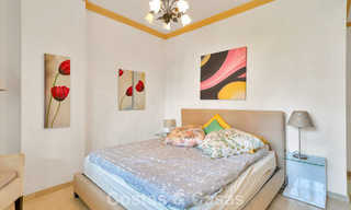 Spacieux appartement avec une grande terrasse à vendre à quelques pas des commodités à Aloha, Nueva Andalucía, Marbella 803640 