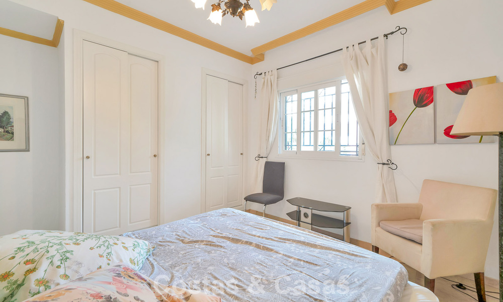 Spacieux appartement avec une grande terrasse à vendre à quelques pas des commodités à Aloha, Nueva Andalucía, Marbella 803642