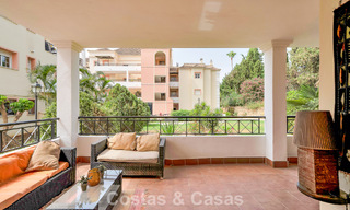 Spacieux appartement avec une grande terrasse à vendre à quelques pas des commodités à Aloha, Nueva Andalucía, Marbella 803655 